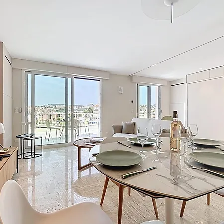 Sea View Terrace Penthouse Garage Walk To The Palais Semesterbostad *