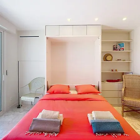 Sea View Terrace Penthouse Garage Walk To The Palais Semesterbostad *